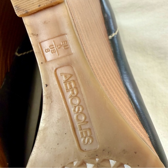 ✨ Aerosoles Black Sleigh Thread Peep Toe Wedges – Size 8 ✨ - Picture 6 of 7